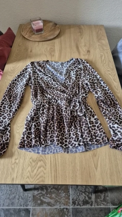 bluse-in-tigerlook-in-groesse-xs